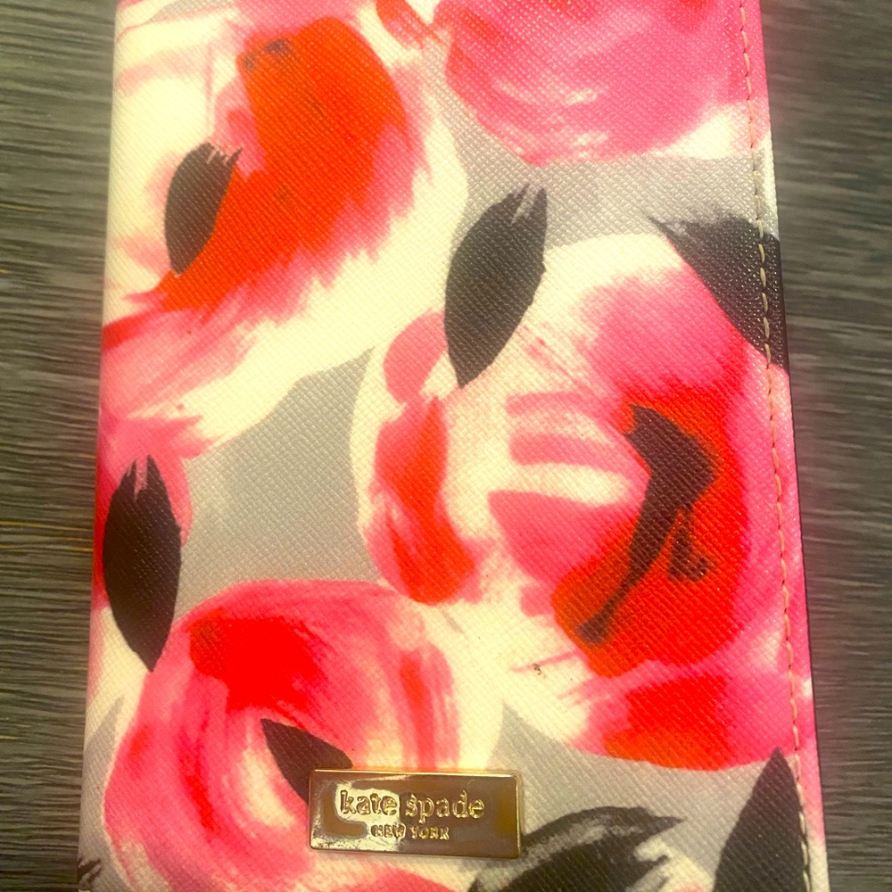 Kate Spade Passport Holder: Floral